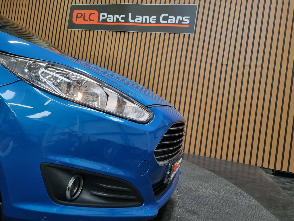 Ford Fiesta 1.0T Ecoboost Zetec Hatchback - Blue