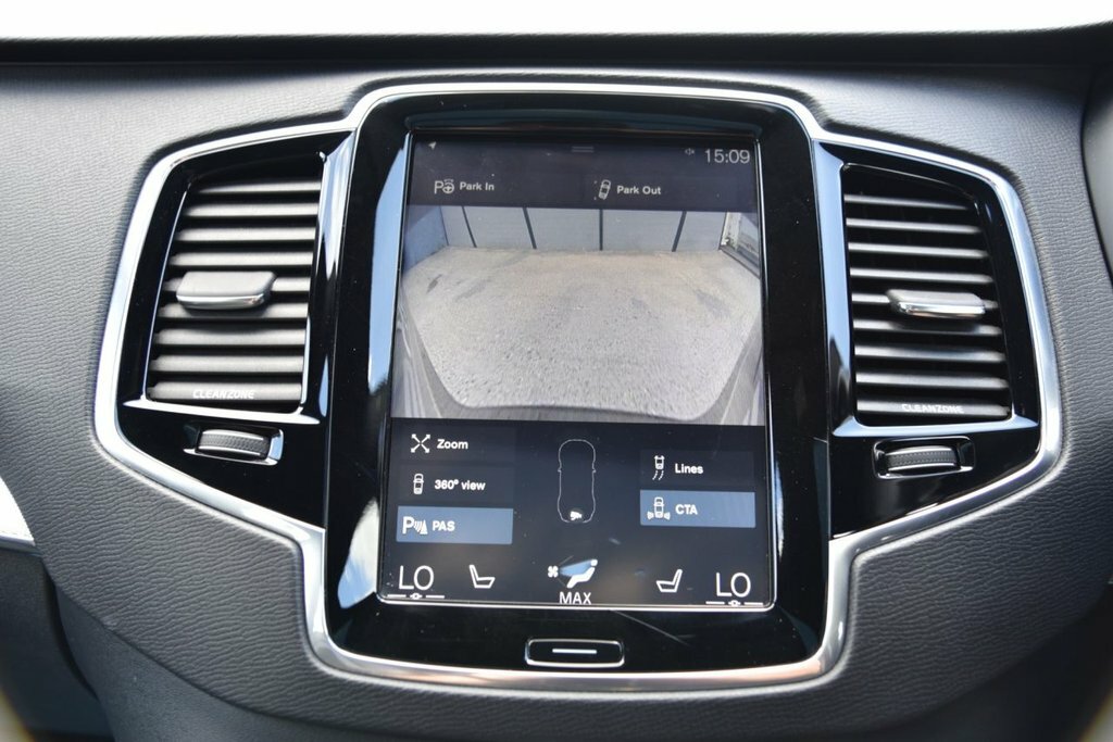 Volvo XC90 D5 Inscription - Panoramic Sunroof, Bowers Wilk White #37