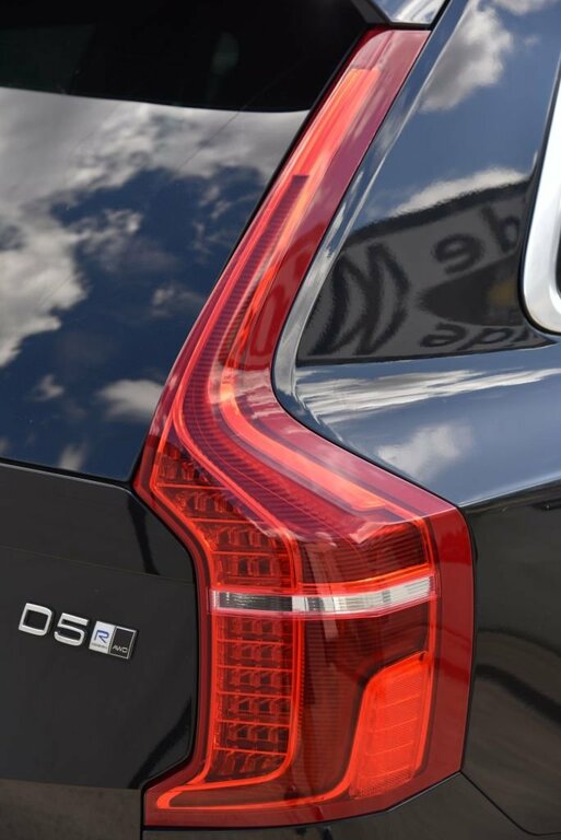 Volvo XC90 D5 Inscription - Panoramic Sunroof, Bowers Wilk White #15