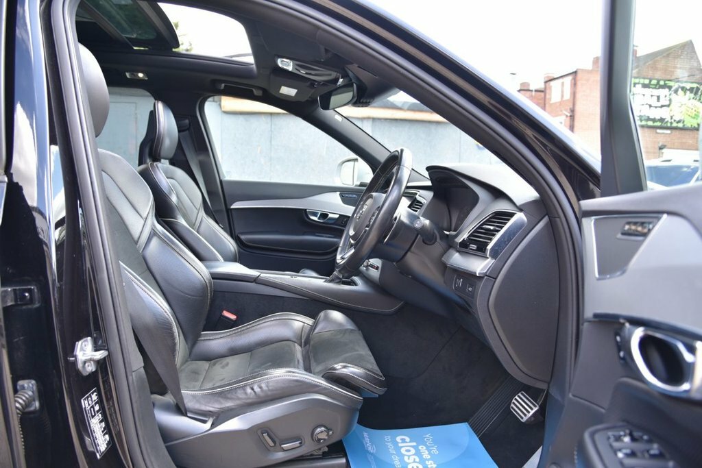 Volvo XC90 D5 Inscription - Panoramic Sunroof, Bowers Wilk White #19
