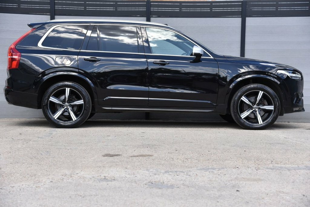 Volvo XC90 D5 Inscription - Panoramic Sunroof, Bowers Wilk White #7