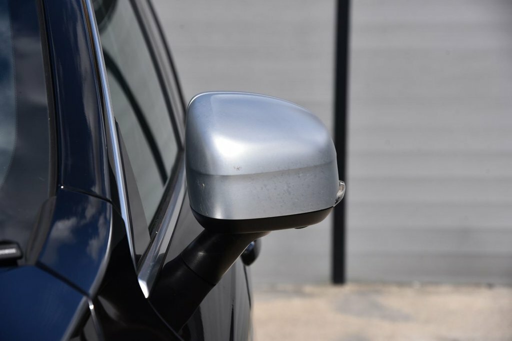 Volvo XC90 D5 Inscription - Panoramic Sunroof, Bowers Wilk White #13