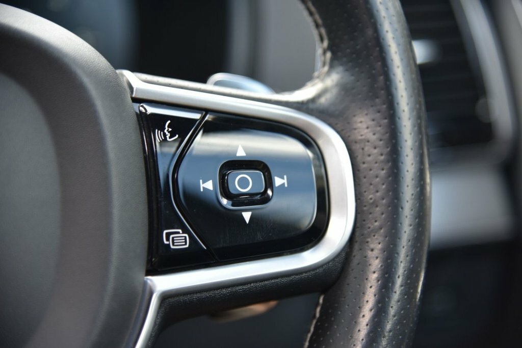 Volvo XC90 D5 Inscription - Panoramic Sunroof, Bowers Wilk White #26