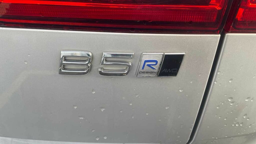 Volvo XC60 2.0 T5 250 R Design Geartronic  #32