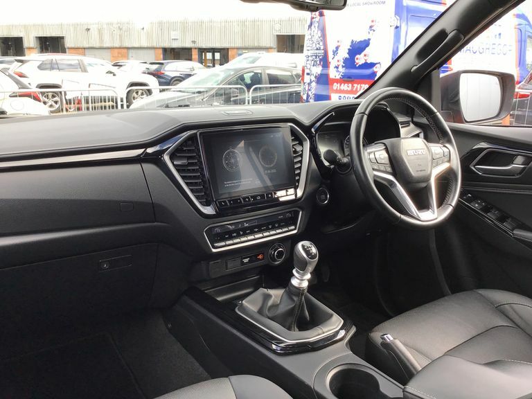 Isuzu D-Max 1.9 V-cross Double Cab 4X4 Orange #3