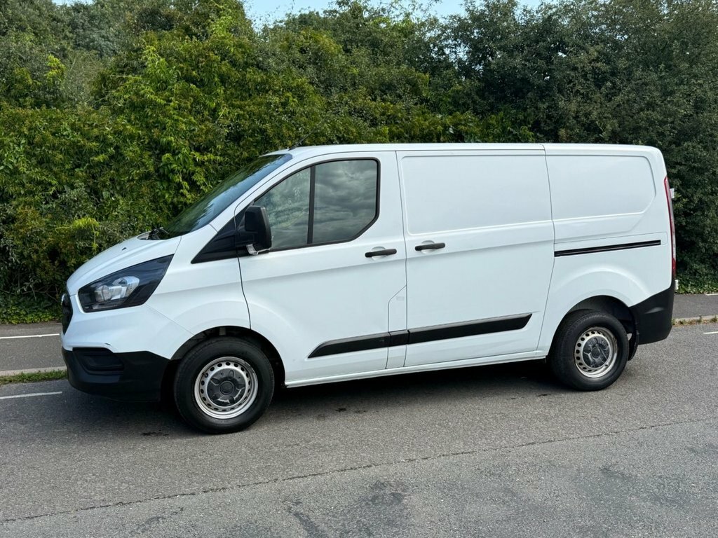 Ford Transit Custom Mpv FB19GXN White #3