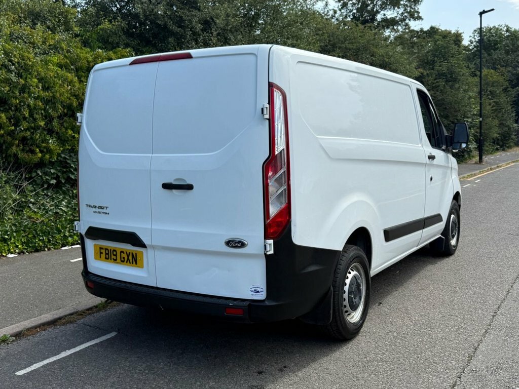 Ford Transit Custom Mpv FB19GXN White #5