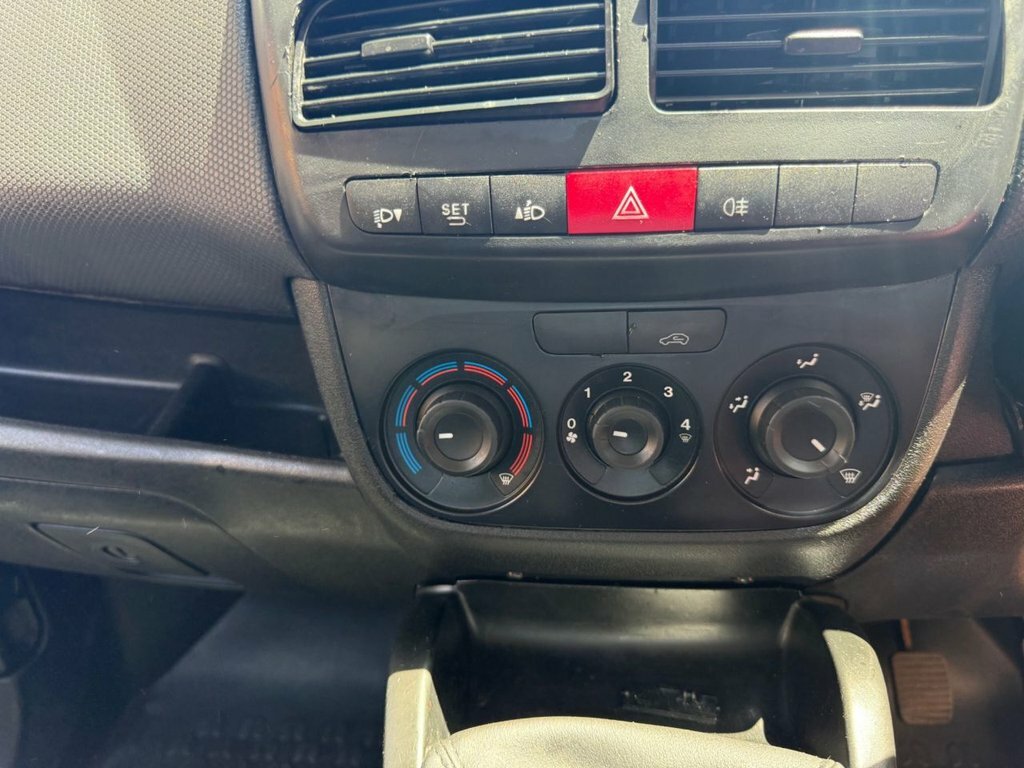 Fiat Doblo Air Con55,000 Mlwb1.6 Multijetii White #9