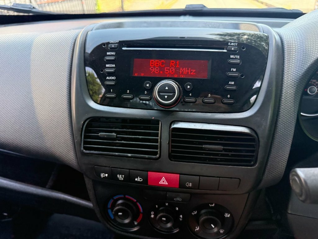 Fiat Doblo Air Con55,000 Mlwb1.6 Multijetii White #17