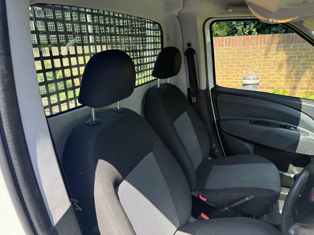 Fiat Doblo Diesel White #5