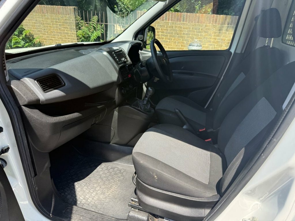 Fiat Doblo Air Con55,000 Mlwb1.6 Multijetii White #10