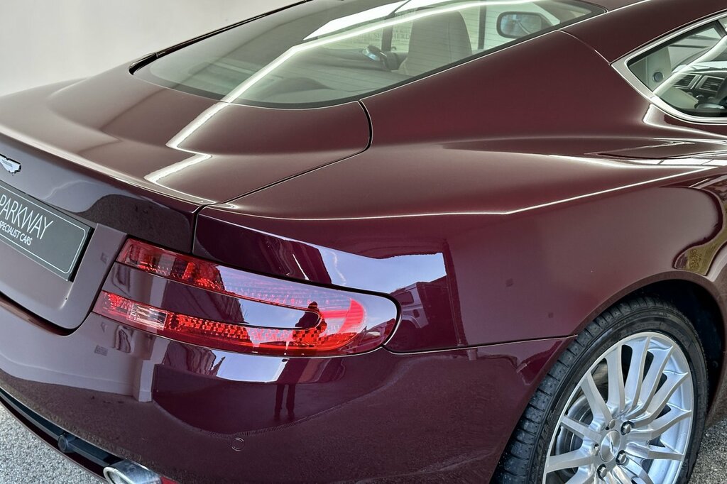 Aston Martin DB9 V12 Coupe Red #4