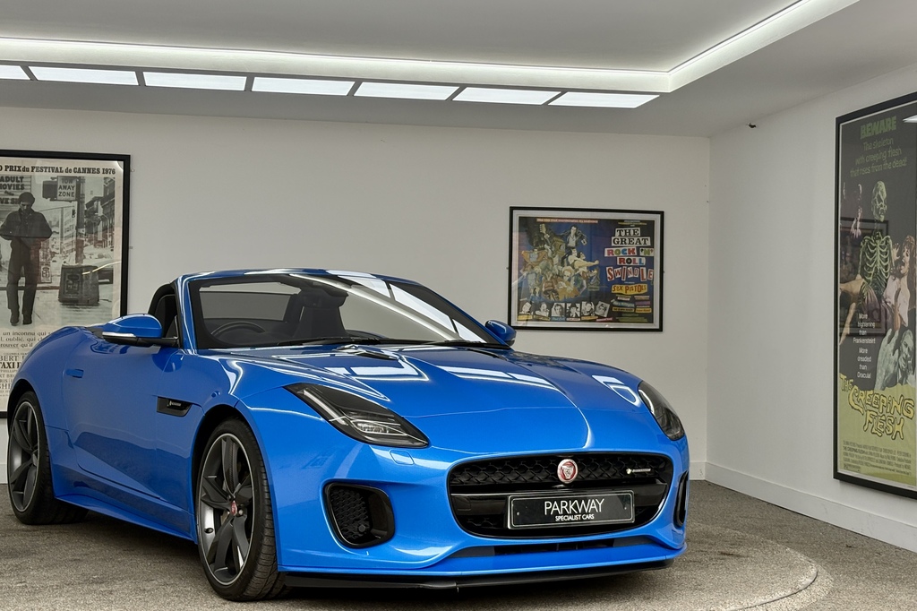 Jaguar F-Type 2.0 Dynamic-r Convertible Blue