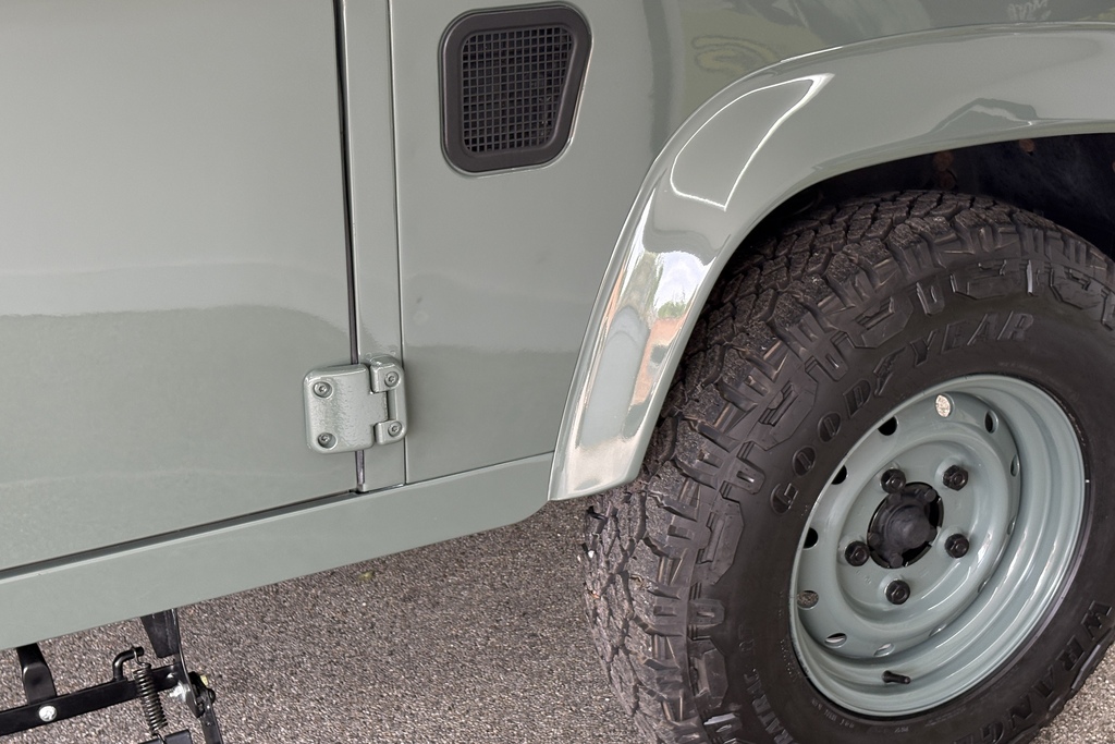 Land Rover Defender 90 90 2.2 Tdci Hard Top Grey #15
