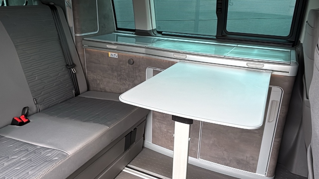Volkswagen California Beach Camper Grey #12