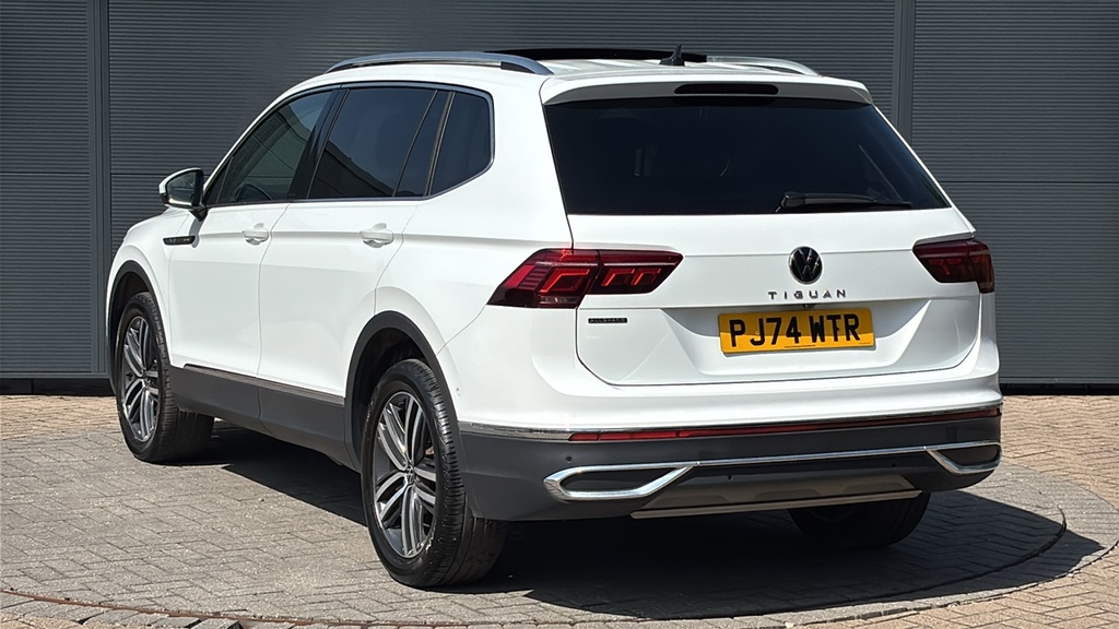 Volkswagen Tiguan Allspace 1.5 Tsi Elegance Dsg 0 Ps White #3