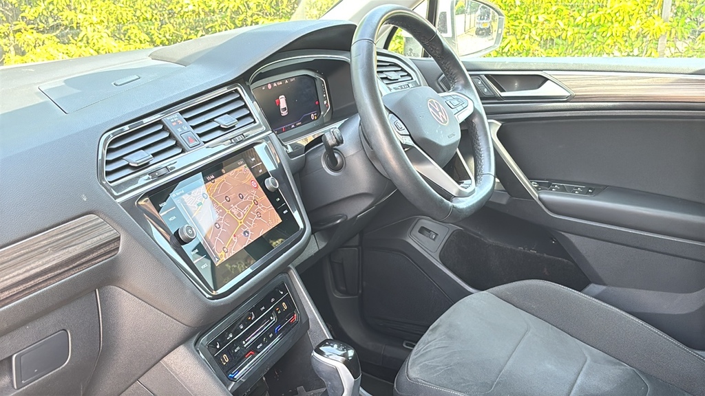 Volkswagen Tiguan Allspace 1.5 Tsi Elegance Dsg 0 Ps White #2