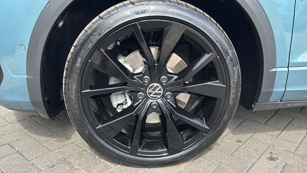 Volkswagen T-Roc 1.5 Tsi Black Edition Plus Dsg 150 Ps Black #5