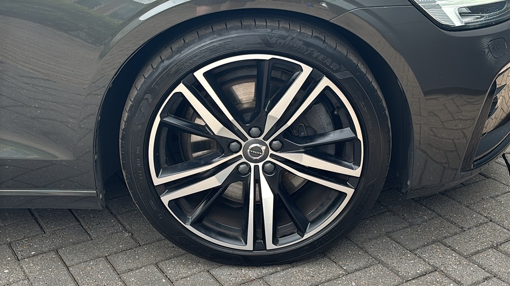 Volvo V60 2.0 B5p R Design 250 Ps Grey #5