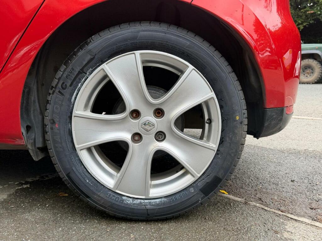 Renault Clio 1.2 16V Play Hatchback Euro 6 7 Red #8