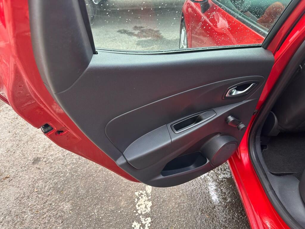 Renault Clio 1.2 16V Play Hatchback Euro 6 7 Red #37