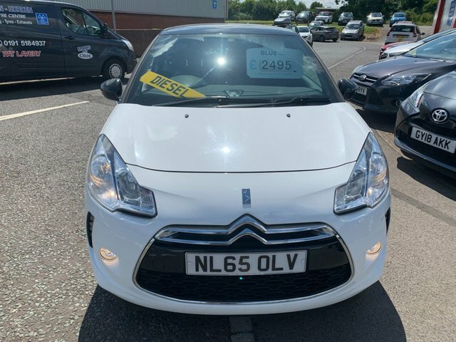 DS DS 3 2015 1.6 Bluehdi Dstyle Nav Hatchback M White #2
