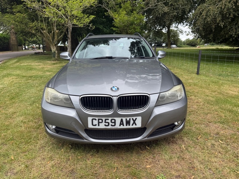 BMW 3 Series 320D Se Touring Grey #2