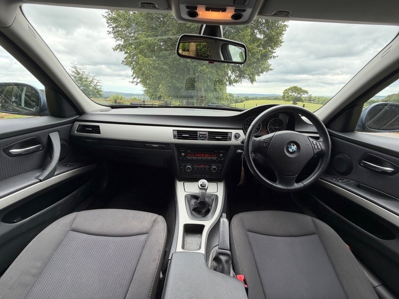BMW 3 Series Saloon 2.0 318D Se Euro 5 200959 Grey #9
