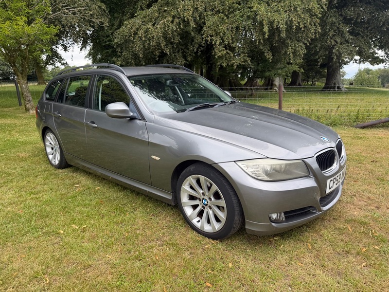BMW 3 Series 320D Se Touring Grey #3