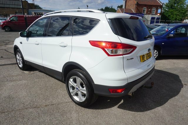 Ford Kuga 2.0 Tdci Zetec Suv 2Wd Euro 6 S White #5