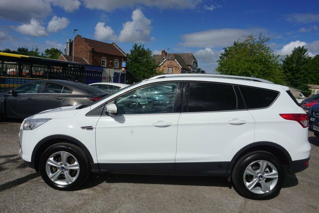 Ford Kuga 2.0 Tdci Zetec Suv 2Wd Euro 6 S White #4