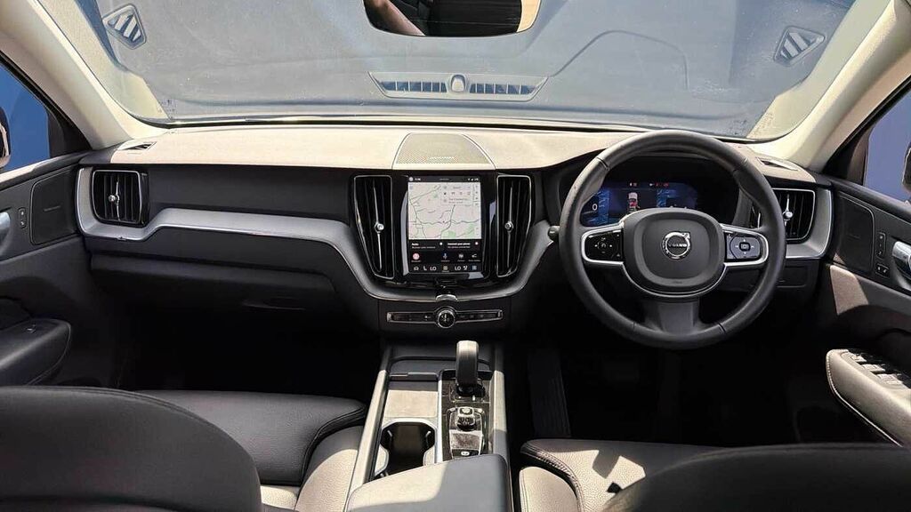 Volvo XC60 B5 247Bhp Plus Dark Awd Mild Hybrid - 360 Parki RV25FWU Silver #5