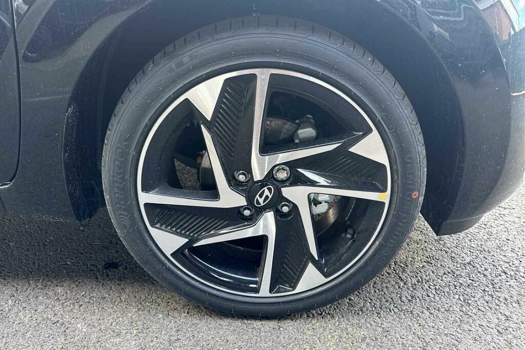 Hyundai I10 1.2 79 Premium Nav Black #5