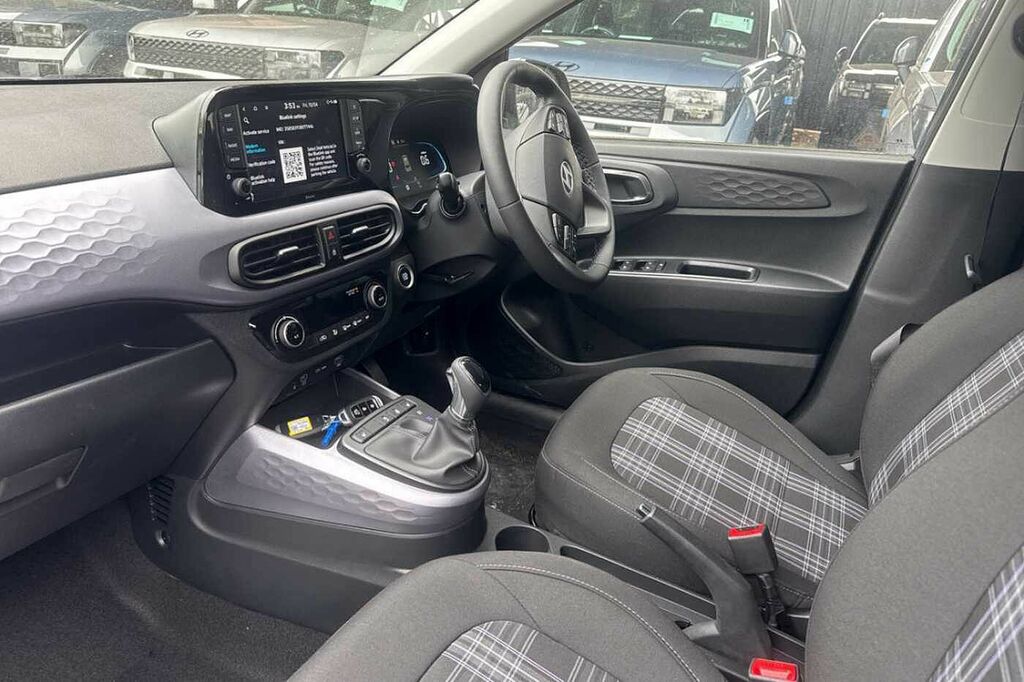 Hyundai I10 1.2 79 Premium Nav Grey #2