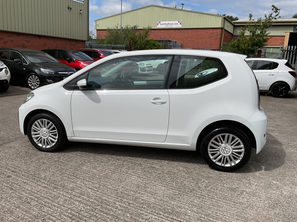 Volkswagen Up Hatchback 1.0 Move Up White #4
