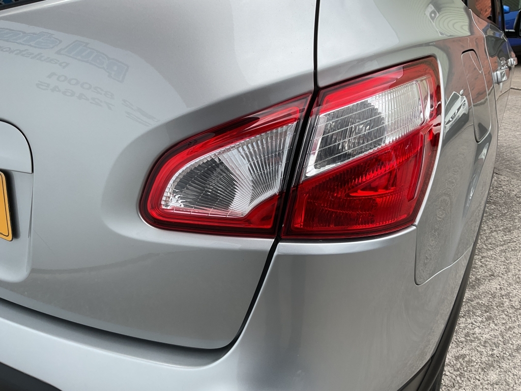Nissan Qashqai+2 N-tec Black #32