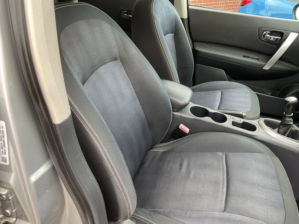 Nissan Qashqai+2 N-tec Black #17