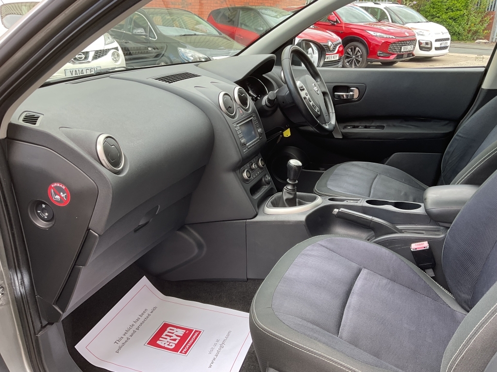 Nissan Qashqai+2 N-tec Black #27