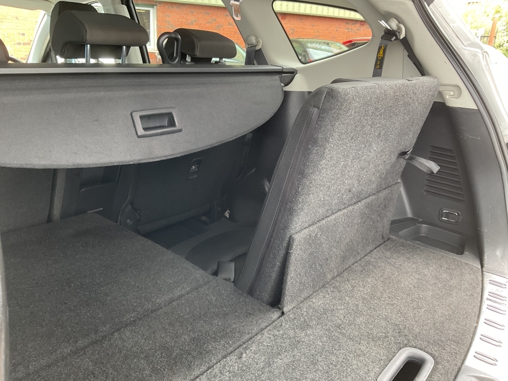 Nissan Qashqai+2 N-tec Black #24