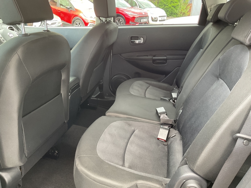 Nissan Qashqai+2 N-tec Black #25