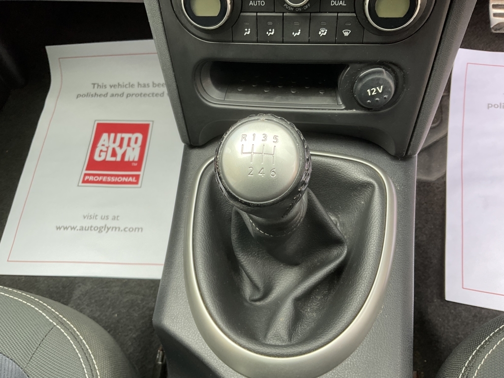 Nissan Qashqai+2 N-tec Black #14