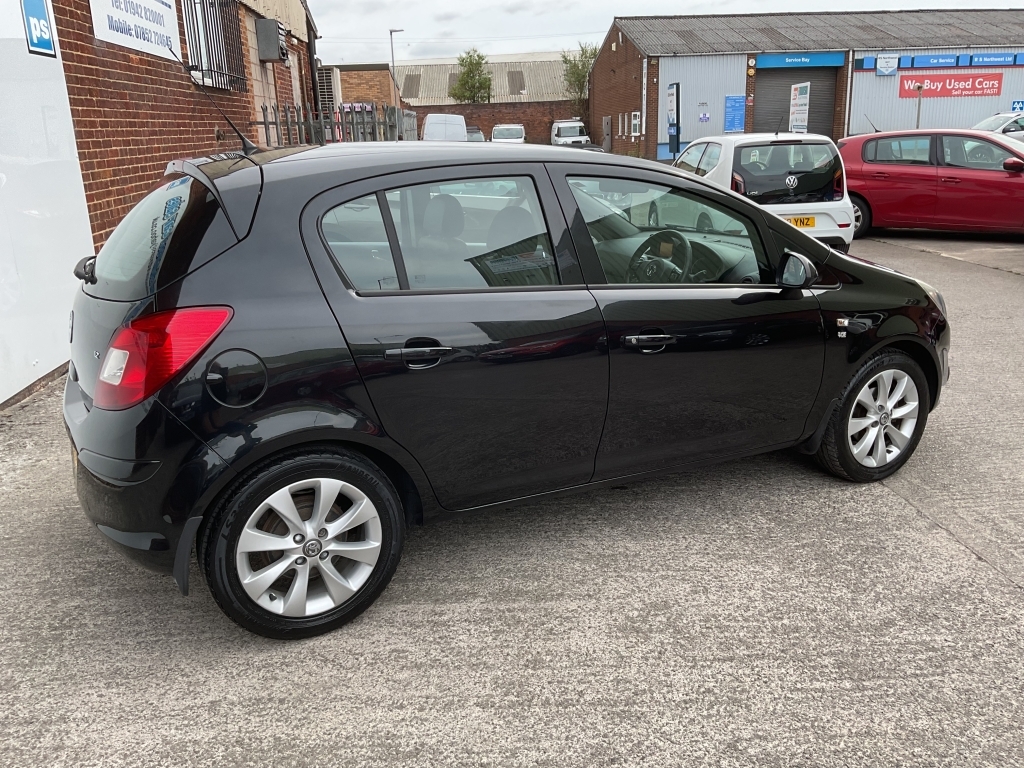 Vauxhall Corsa Hatchback 1.2 Excite Black #5