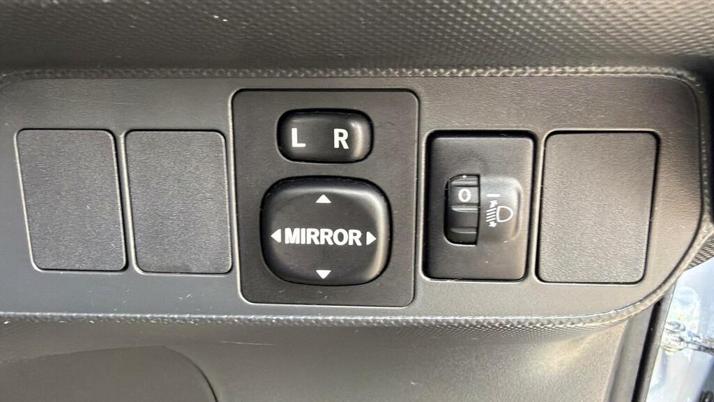 Toyota Auris T3 Vvt-i Silver #16
