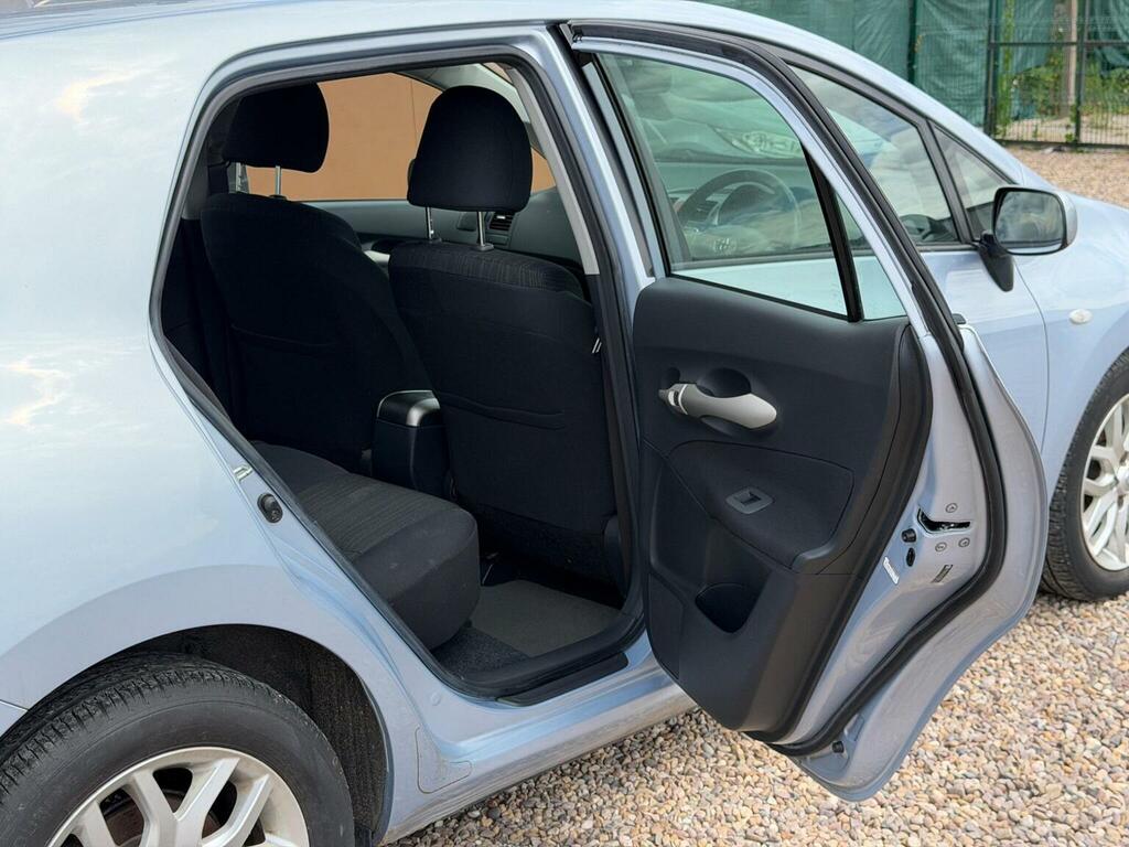 Toyota Auris T3 Vvt-i Silver #18