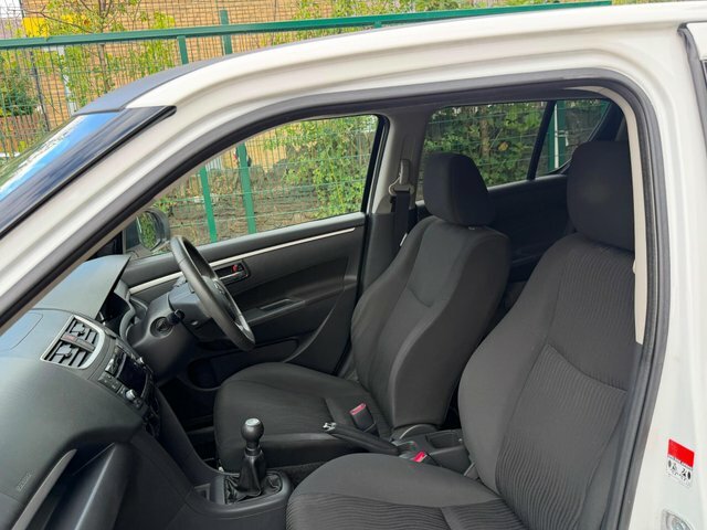 Suzuki Swift Sz2 35 Taxpsensorsisofix Silver #9