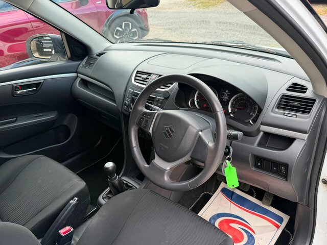 Suzuki Swift Sz2 35 Taxpsensorsisofix Silver #15
