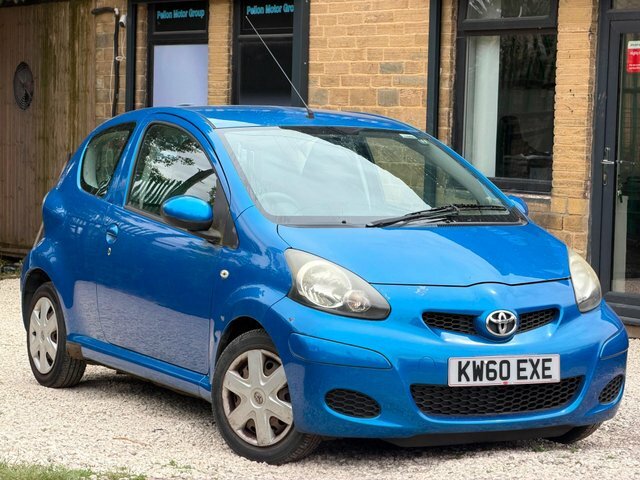 Toyota Aygo Hatchback Blue