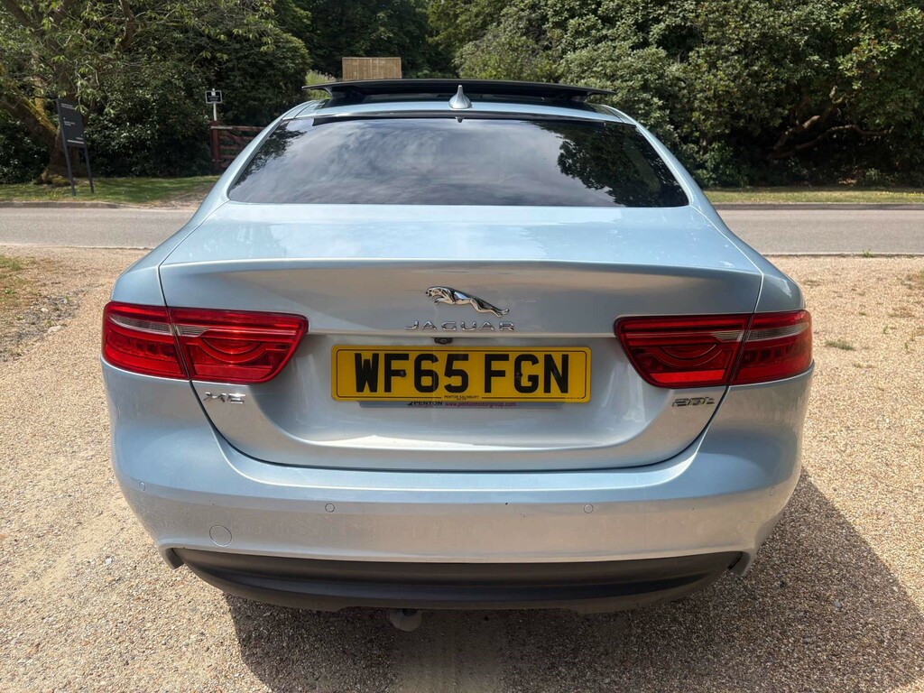 Jaguar XE Prestige I  #6