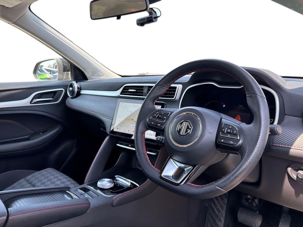 MG ZS 51.1Kwh Se Suv 176 Ps Black #5