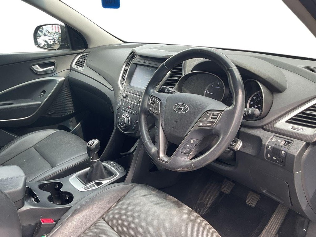 Hyundai Santa Fe 2.2 Crdi Blue Drive Premium Suv Black #5